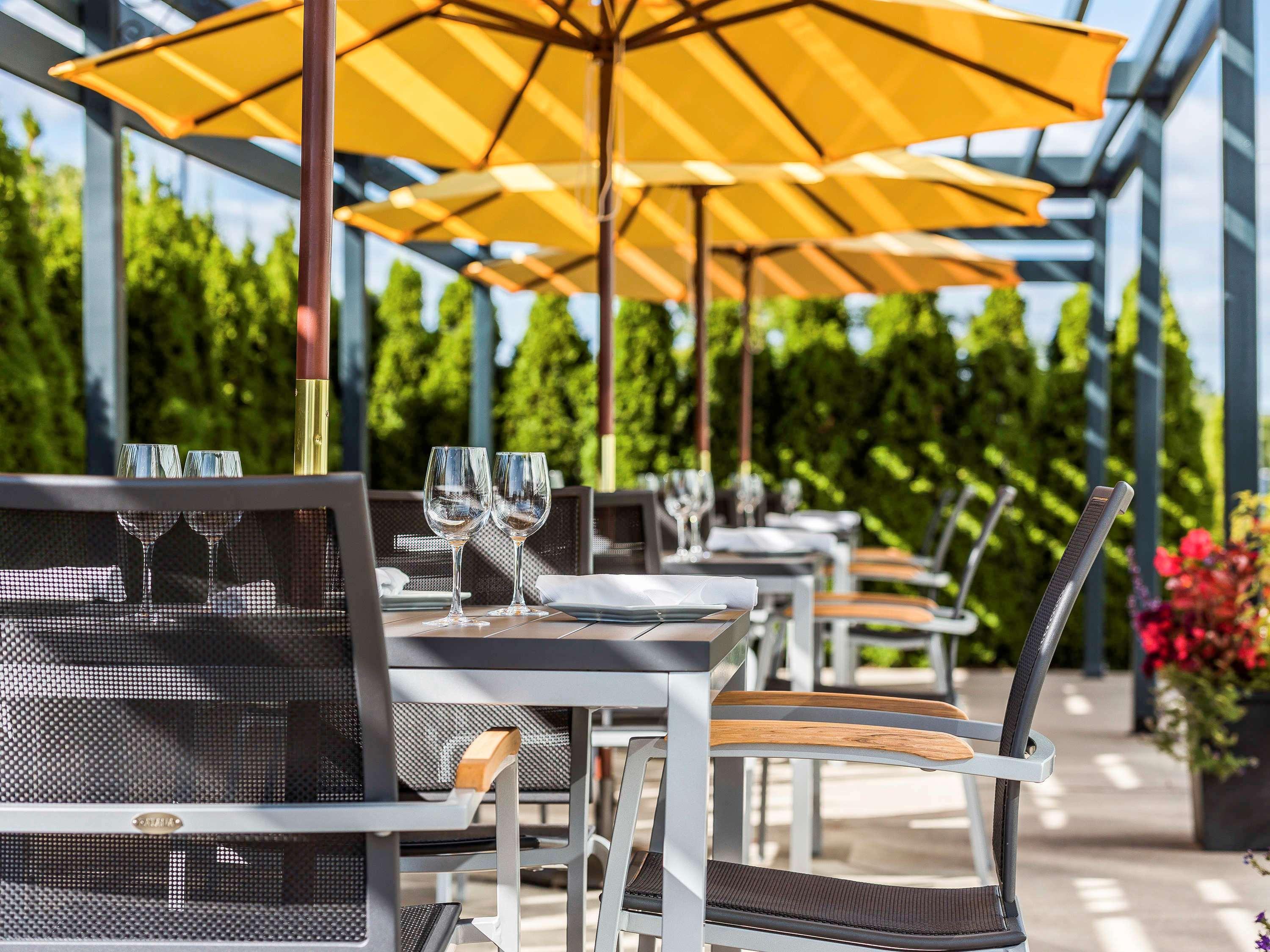 Novotel Montreal Aeroport Dorval Exterior foto
