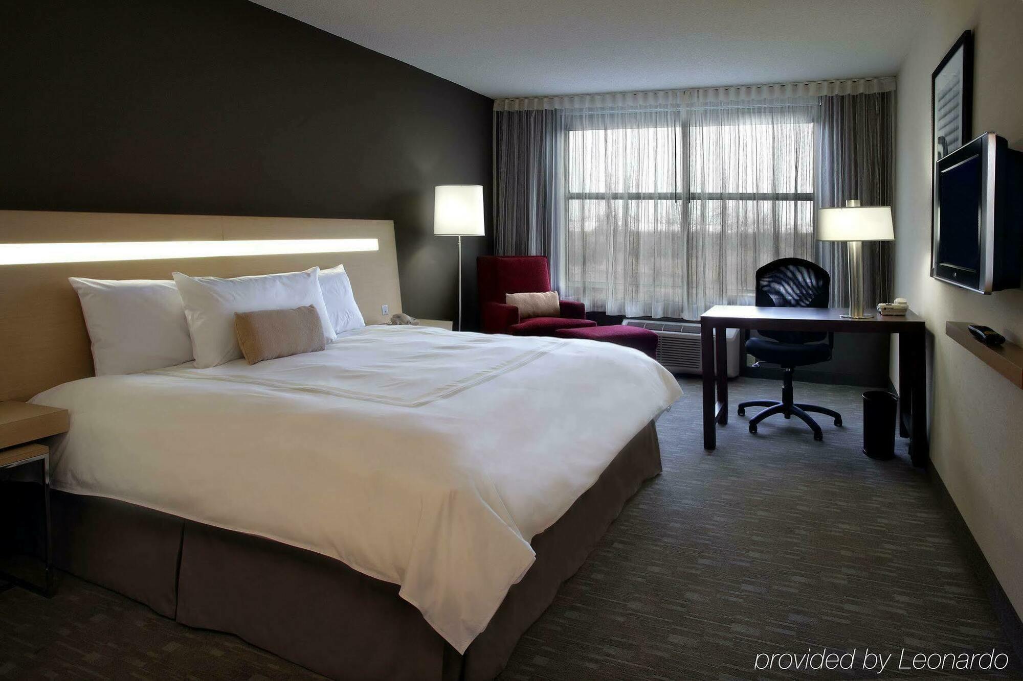 Novotel Montreal Aeroport Dorval Exterior foto
